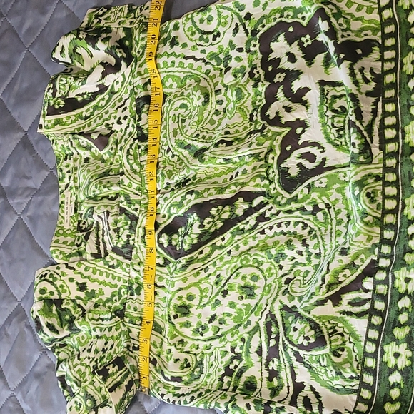 Banana Republic Women's  Silk Top Size Large - Picture 7 of 8